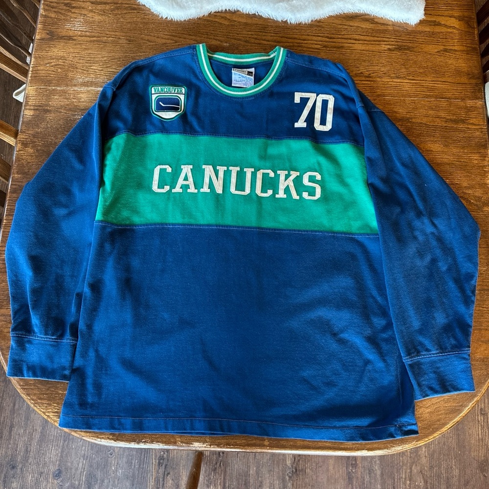 Canucks vintage hockey jersey